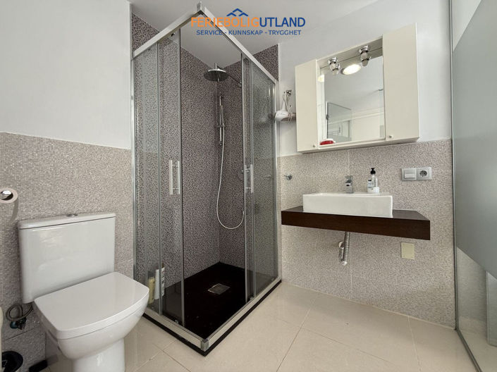 Image No.22-2 Bed Apartment for sale