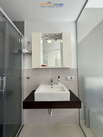 Image No.24-2 Bed Apartment for sale