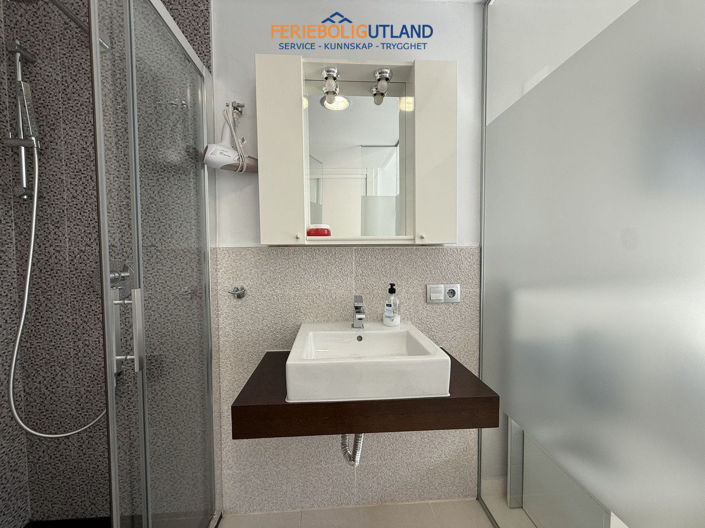 Image No.25-2 Bed Apartment for sale