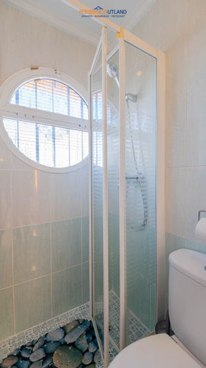 Image No.43-3 Bed Quad for sale