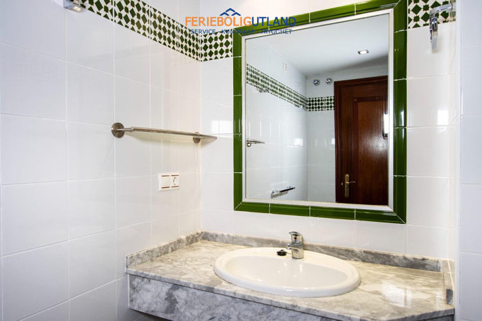 Image No.21-3 Bed Apartment for sale