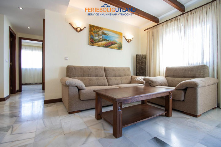 Image No.28-3 Bed Apartment for sale