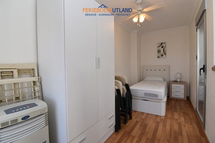 Image No.12-3 Bed Townhouse for sale