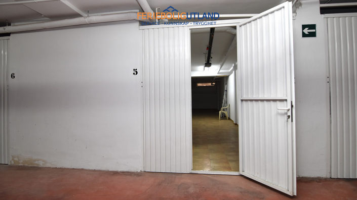 Image No.5-3 Bed Townhouse for sale