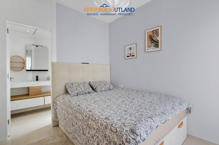 Image No.24-3 Bed Townhouse for sale