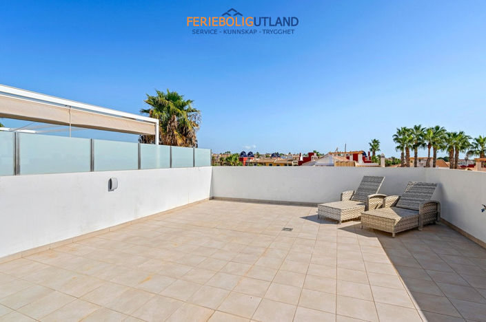 Image No.29-3 Bed Townhouse for sale