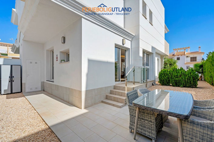 Image No.35-3 Bed Townhouse for sale