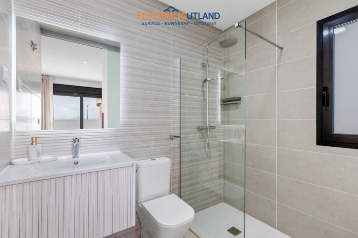 Image No.20-3 Bed Apartment for sale