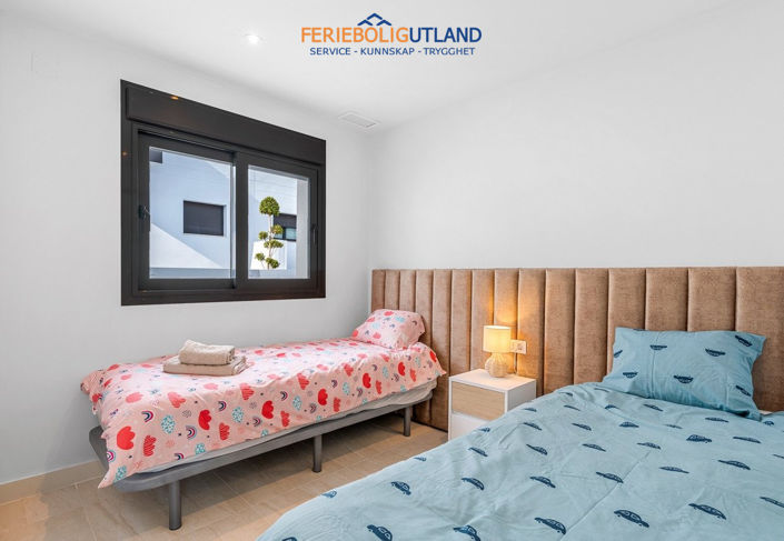 Image No.22-3 Bed Apartment for sale