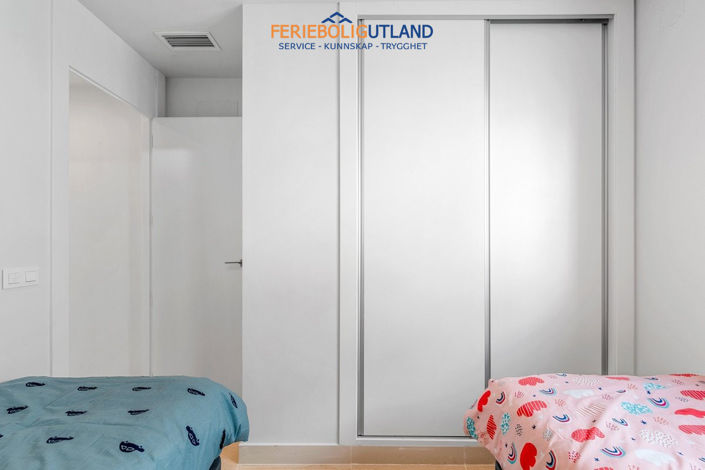 Image No.23-3 Bed Apartment for sale