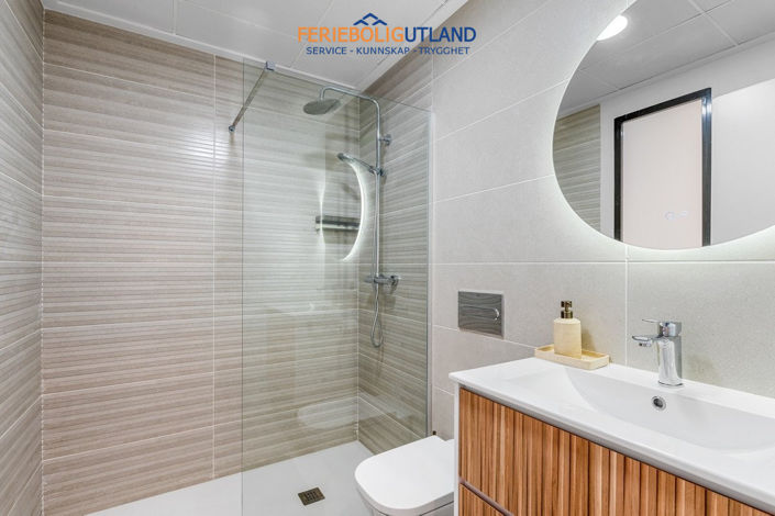 Image No.24-3 Bed Apartment for sale