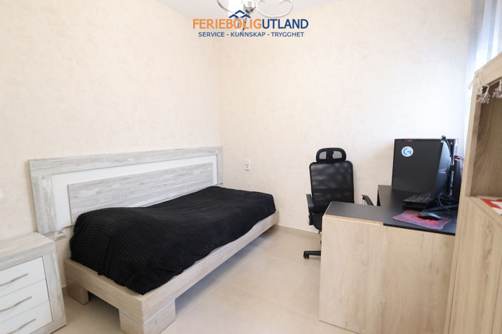 Image No.11-3 Bed Townhouse for sale