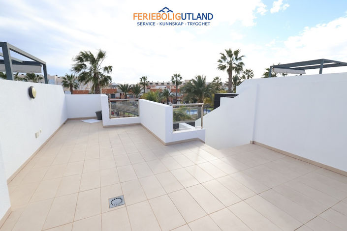 Image No.19-3 Bed Townhouse for sale