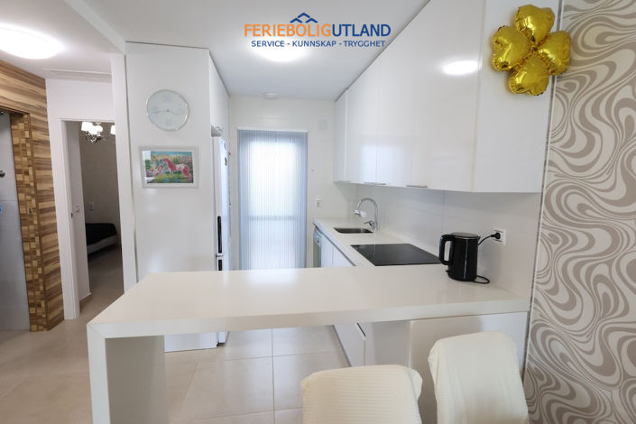 Image No.8-3 Bed Townhouse for sale