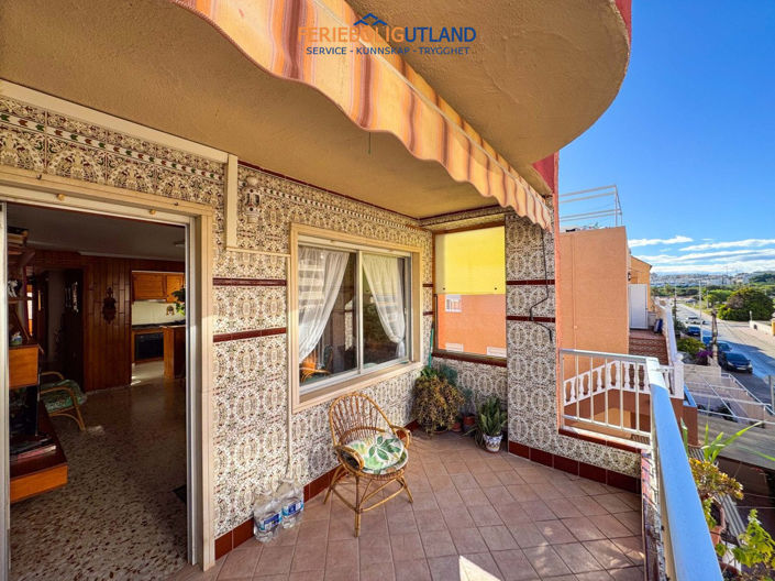 Image No.12-3 Bed Apartment for sale