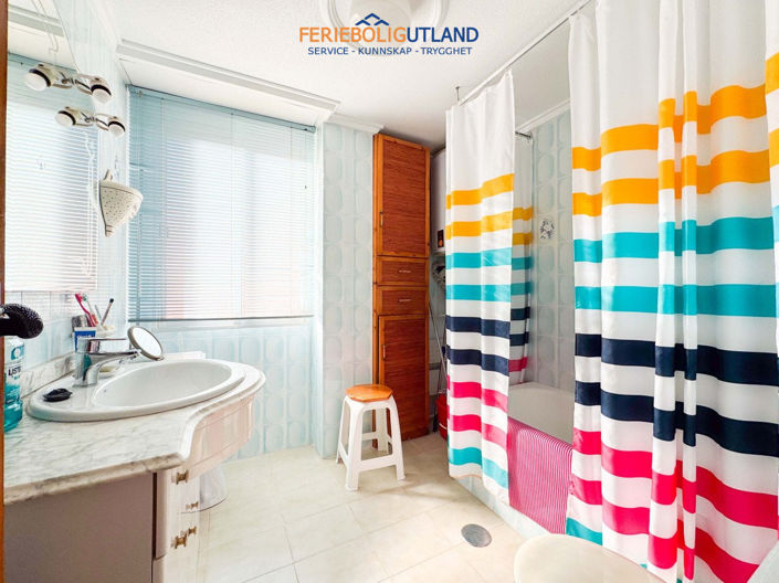 Image No.18-3 Bed Apartment for sale