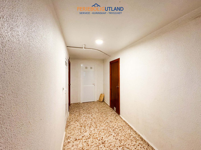 Image No.28-3 Bed Apartment for sale