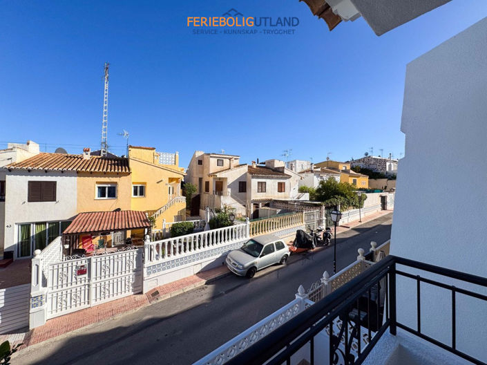 Image No.13-3 Bed Townhouse for sale