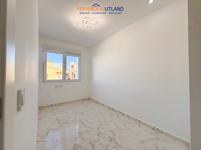 Image No.14-3 Bed Townhouse for sale