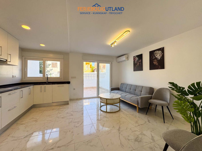 Image No.18-3 Bed Townhouse for sale