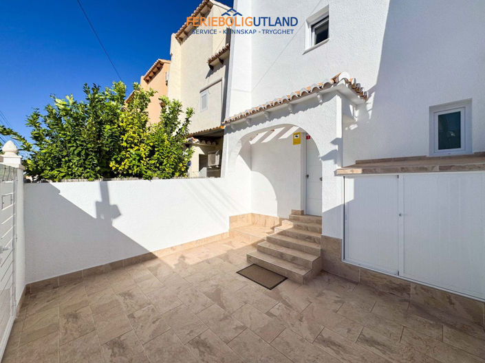 Image No.29-3 Bed Townhouse for sale