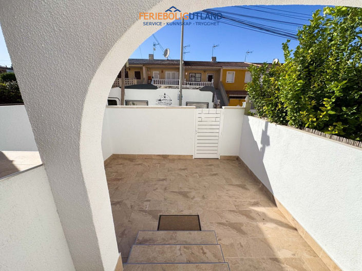 Image No.33-3 Bed Townhouse for sale