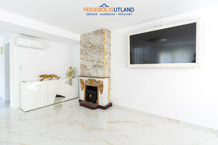 Image No.16-4 Bed Townhouse for sale