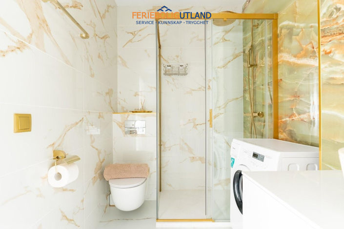 Image No.22-4 Bed Townhouse for sale