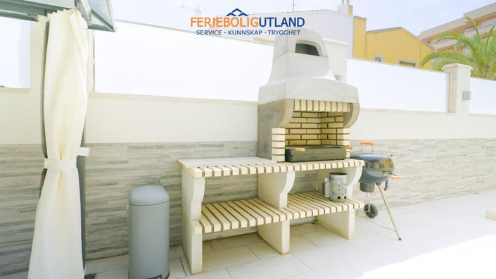 Image No.3-4 Bed Townhouse for sale