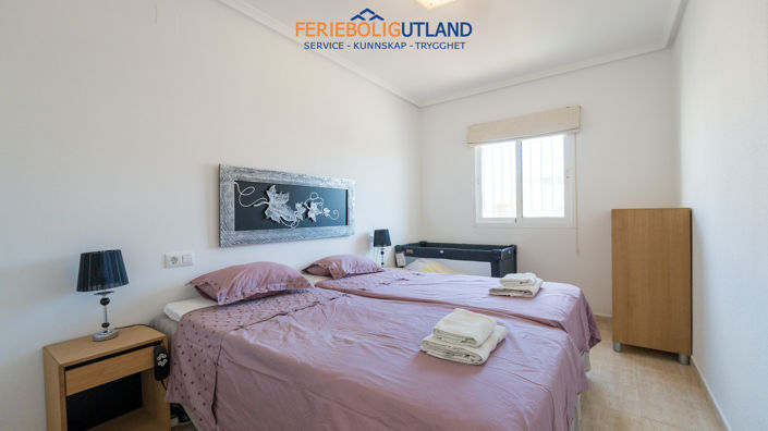 Image No.15-4 Bed Townhouse for sale