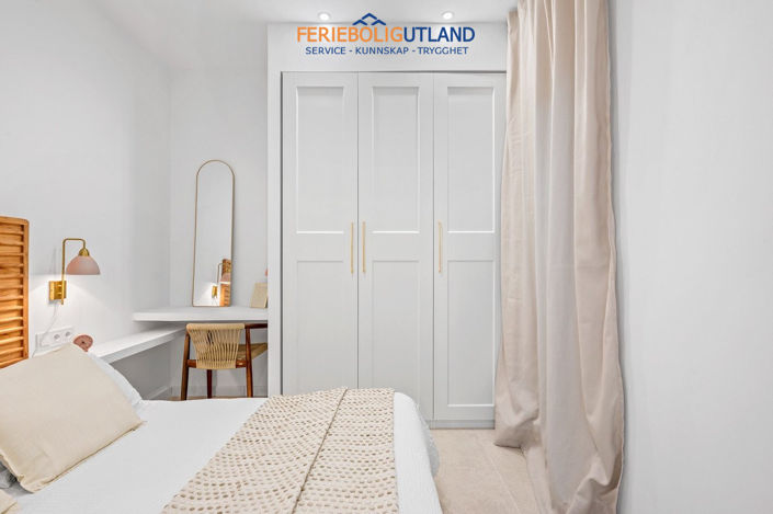 Image No.10-2 Bed Townhouse for sale