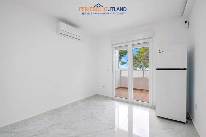 Image No.4-Apartment for sale