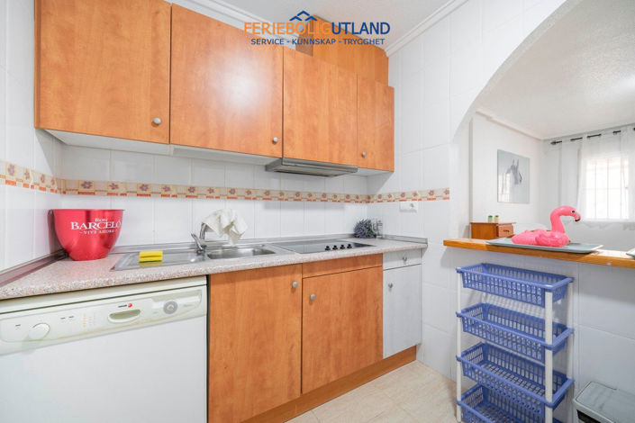 Image No.16-2 Bed Townhouse for sale