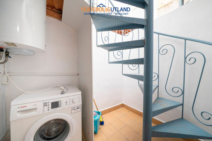 Image No.27-2 Bed Townhouse for sale