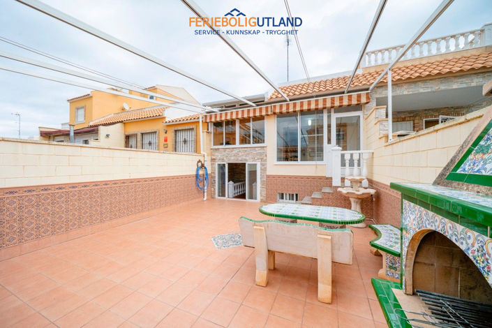 Image No.34-2 Bed Townhouse for sale