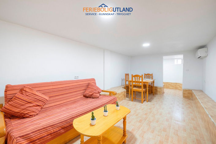 Image No.44-2 Bed Townhouse for sale