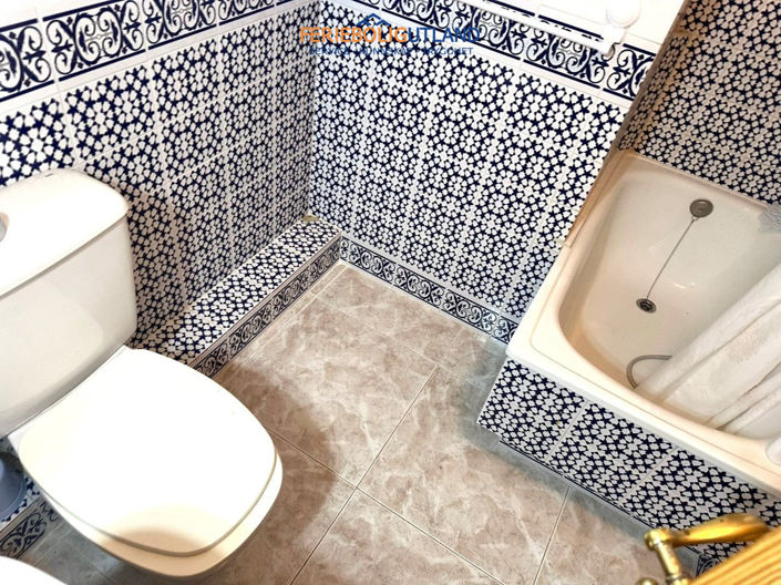 Image No.20-4 Bed Bungalow for sale