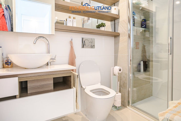 Image No.19-2 Bed Apartment for sale