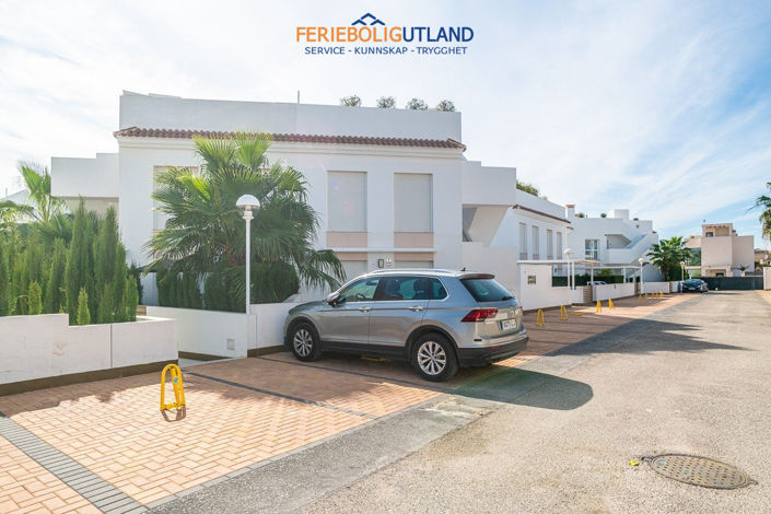 Image No.28-2 Bed Apartment for sale