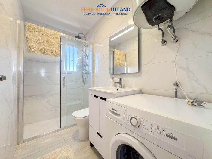 Image No.19-2 Bed Apartment for sale