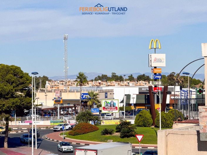 Image No.40-2 Bed Apartment for sale