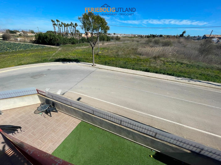 Image No.16-2 Bed Townhouse for sale