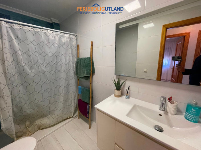 Image No.19-2 Bed Townhouse for sale