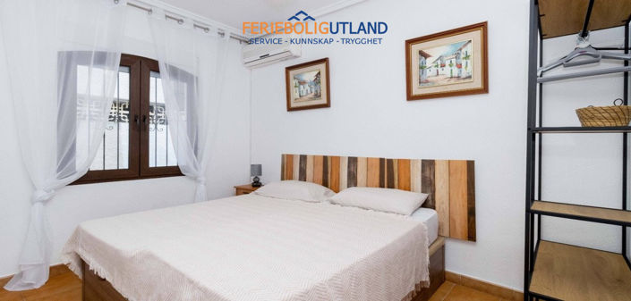 Image No.14-3 Bed Townhouse for sale