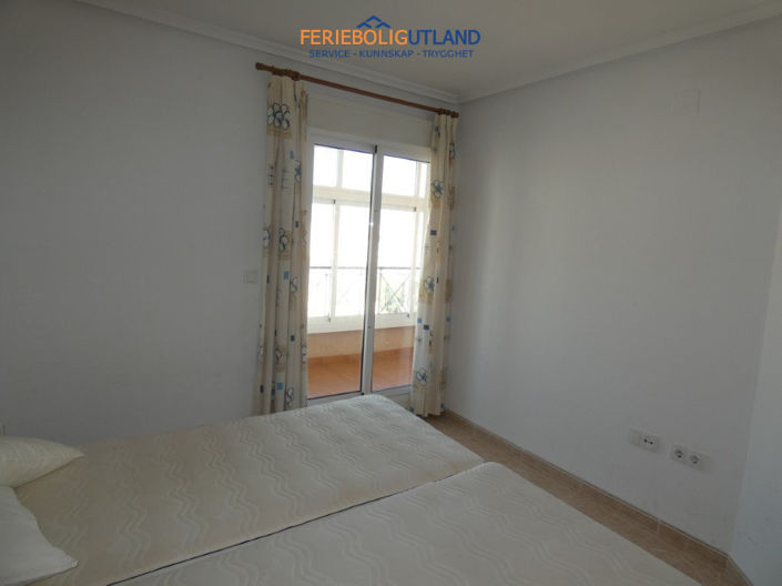 Image No.21-3 Bed Apartment for sale