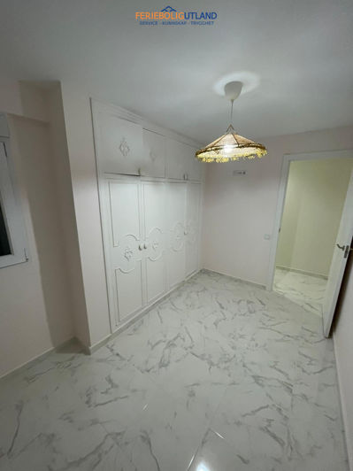 Image No.18-3 Bed Apartment for sale