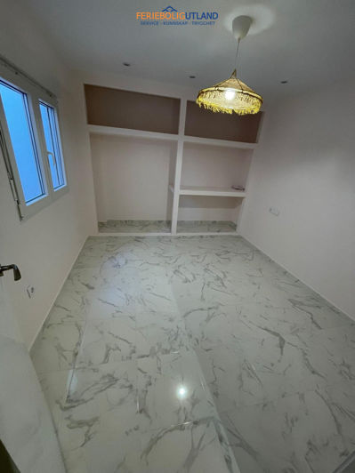 Image No.21-3 Bed Apartment for sale