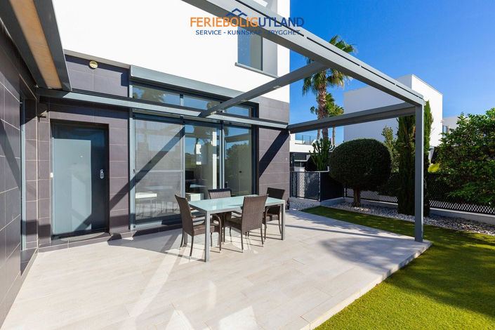 Image No.6-3 Bed Villa for sale