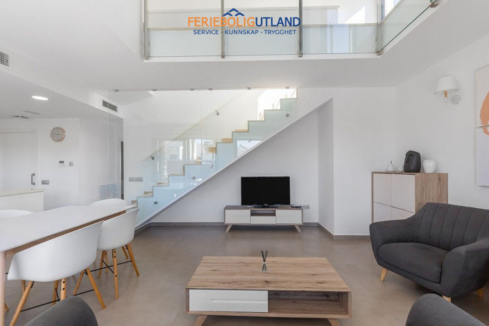 Image No.19-3 Bed Villa for sale