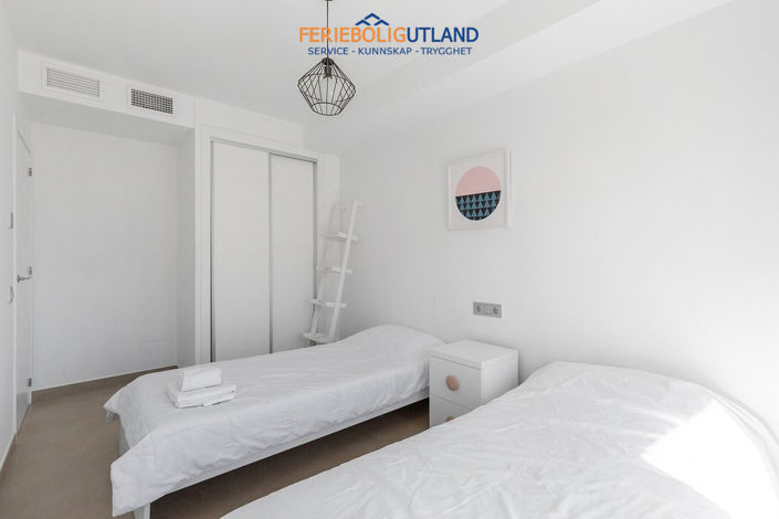 Image No.27-3 Bed Villa for sale